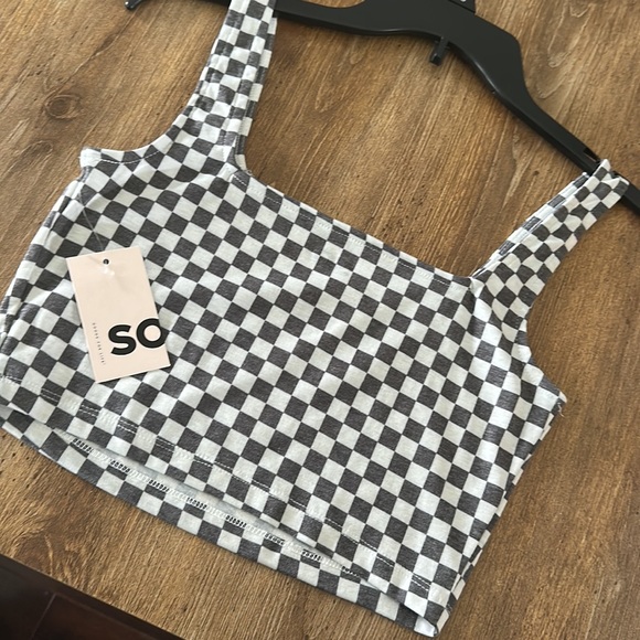 Good For Life Crop Tank!! - Picture 3 of 7